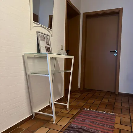 F&m In Apartament *